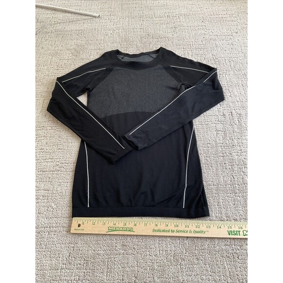 CuddlDuds Seamless Body Base  Warm Top Size Women Small. Black. EUC - Picture 1 of 10